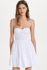 Fit & Flare Mini-Sommerkleid mit Sweetheart-Ausschnitt und Bindeband - Weiß